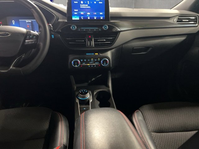 Certified 2025 Ford Escape ST-Line Select AWD/4WD image 35