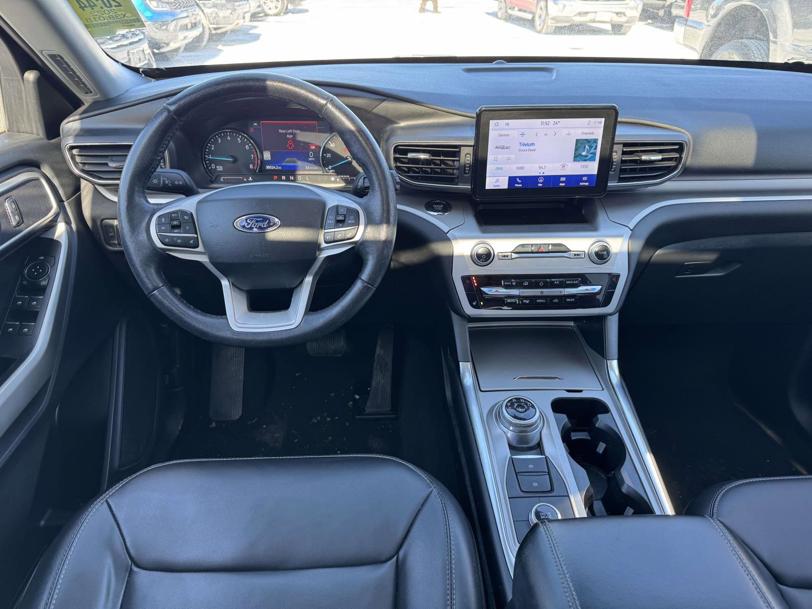 Certified 2022 Ford Explorer XLT w/ Equipment Group 202A image 11