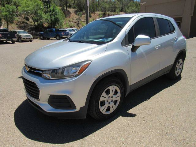 Used 2019 Chevrolet Trax LS FWD image 1