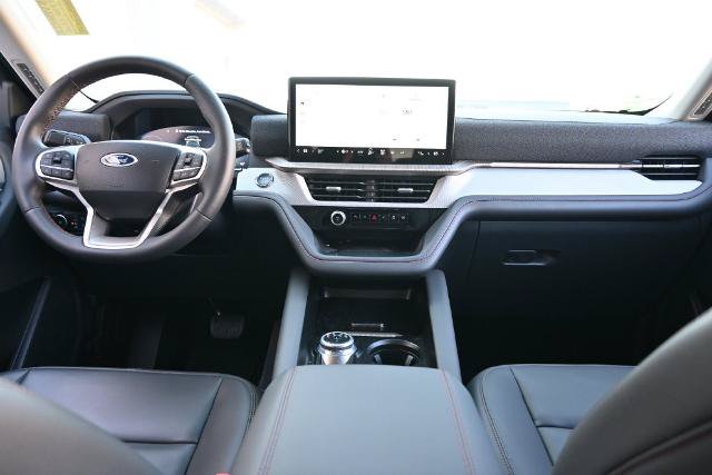 Certified 2025 Ford Explorer Active w/ Active Comfort Package AWD/4WD image 28