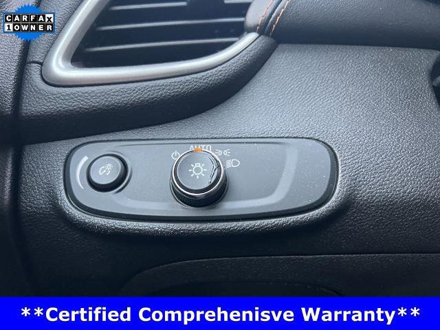 Used 2020 Chevrolet Trax LT w/ LT Convenience Package image 14
