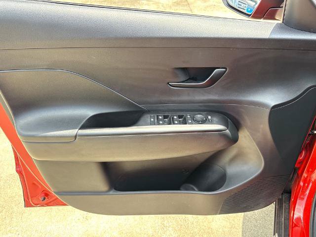 Used 2024 Hyundai Kona SEL FWD image 15