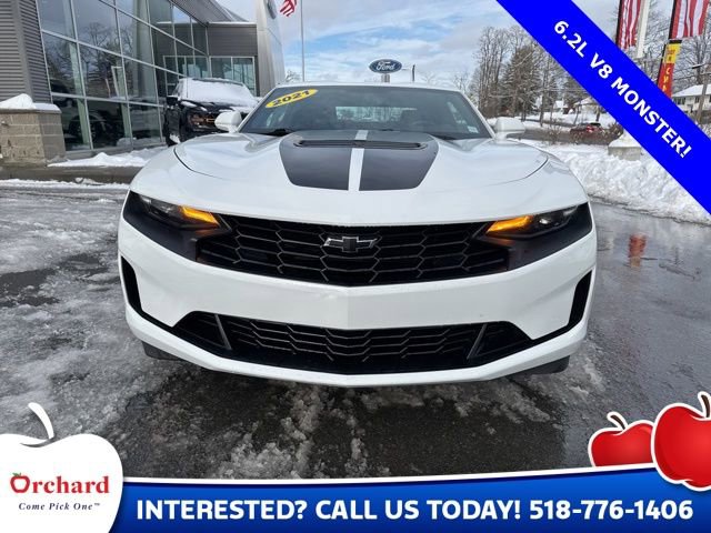 Used 2021 Chevrolet Camaro LT w/ Technology Package image 3