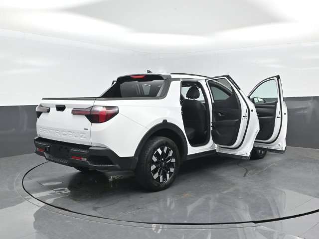 Used 2025 Hyundai Santa Cruz SEL AWD/4WD image 31