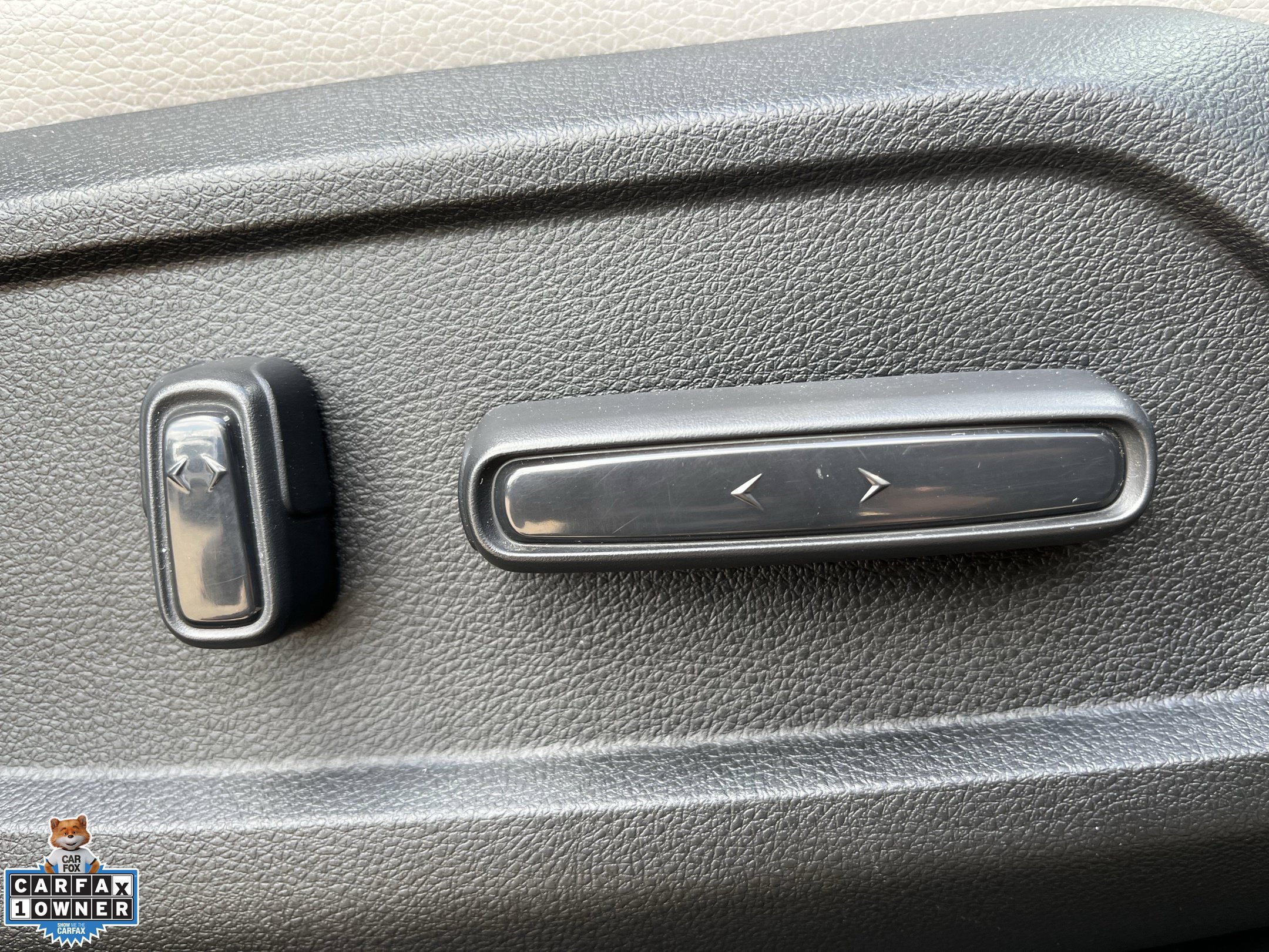 Used 2023 Honda Pilot Touring image 28