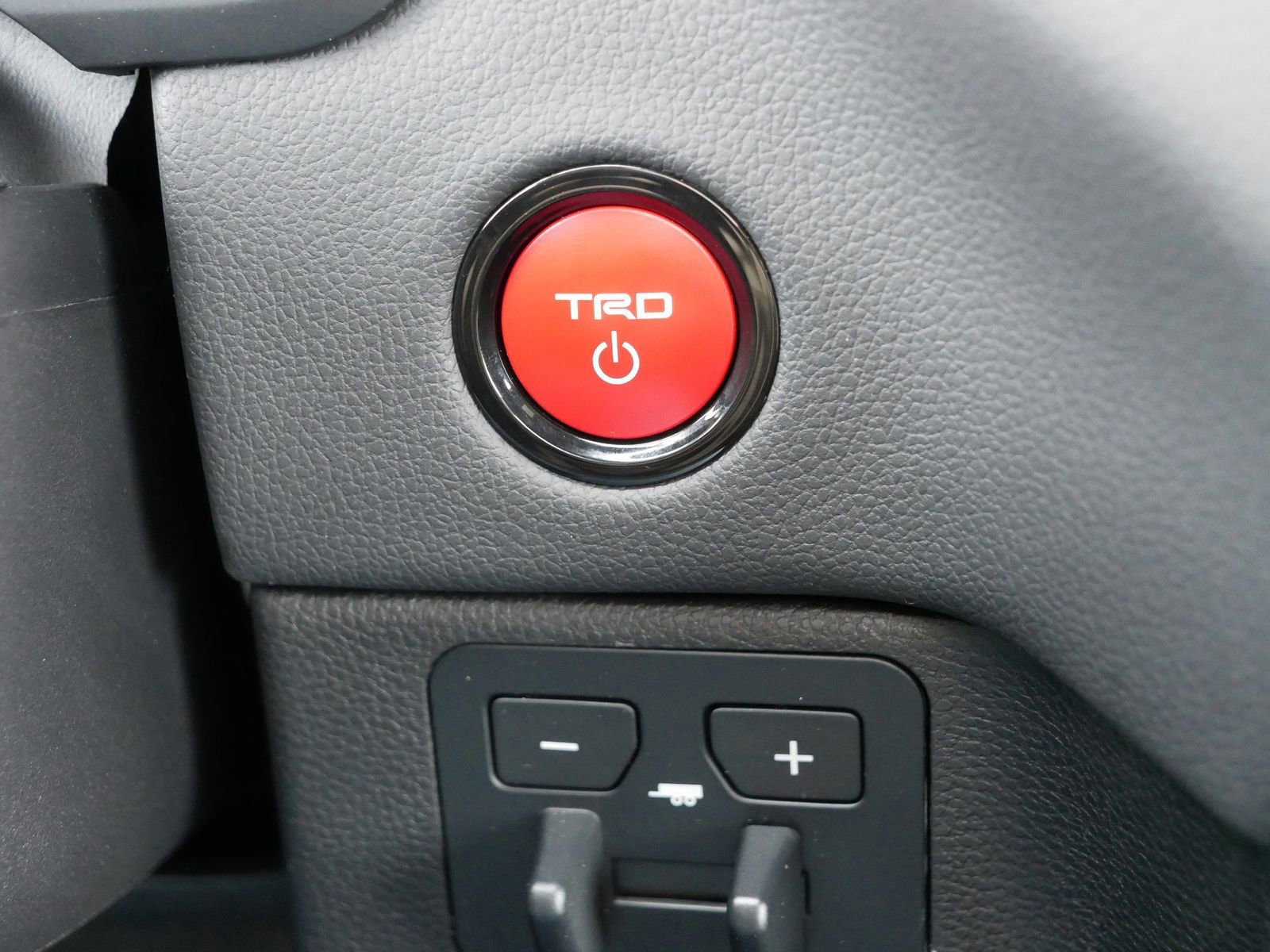 Used 2025 Toyota Sequoia TRD Pro image 31