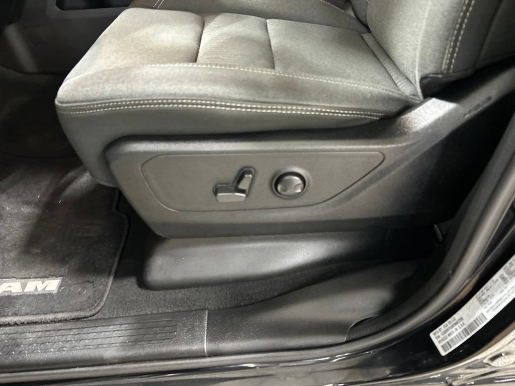 Used 2023 RAM 1500 Big Horn AWD/4WD image 11