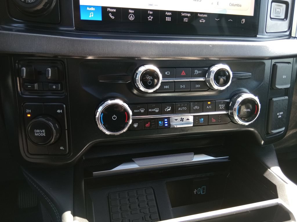 Certified 2025 Ford F350 Platinum AWD/4WD image 21