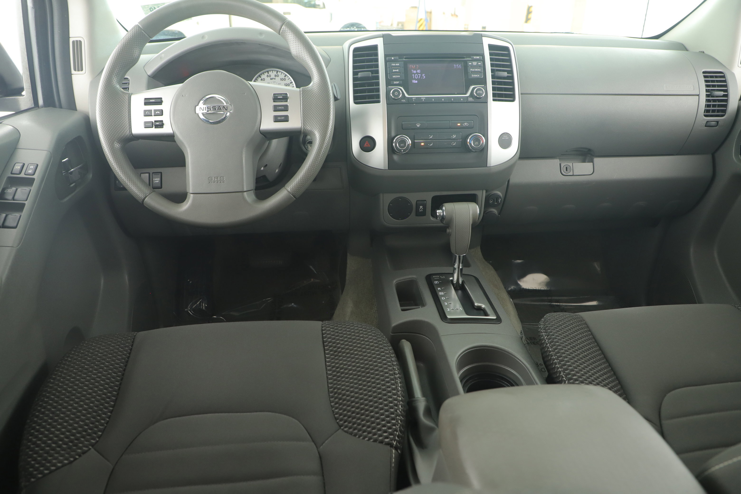 Used 2018 Nissan Frontier SV image 18