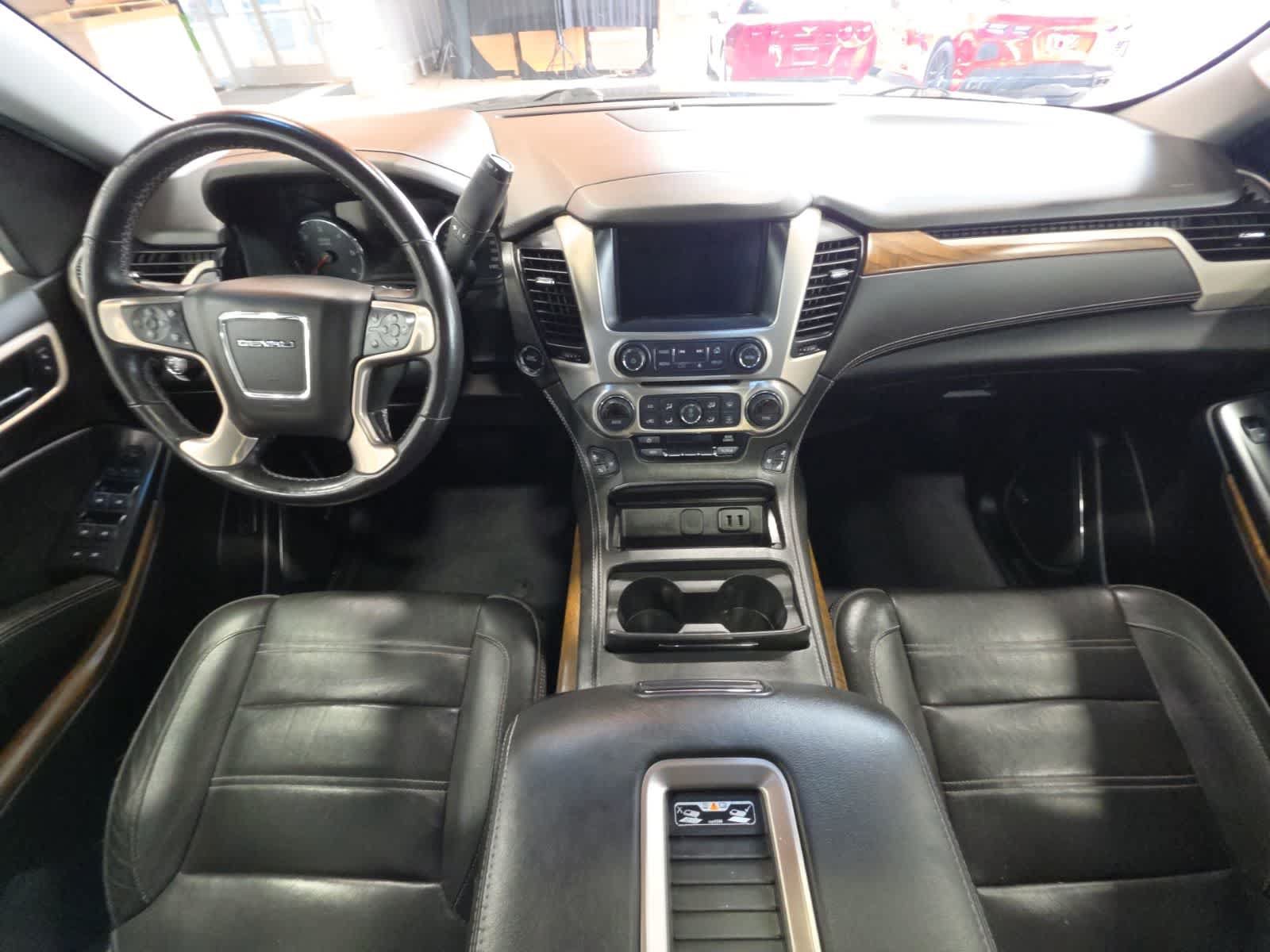 Used 2020 GMC Yukon Denali AWD/4WD image 32