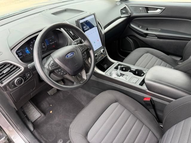 Certified 2024 Ford Edge SE w/ Black Appearance Package AWD/4WD image 12