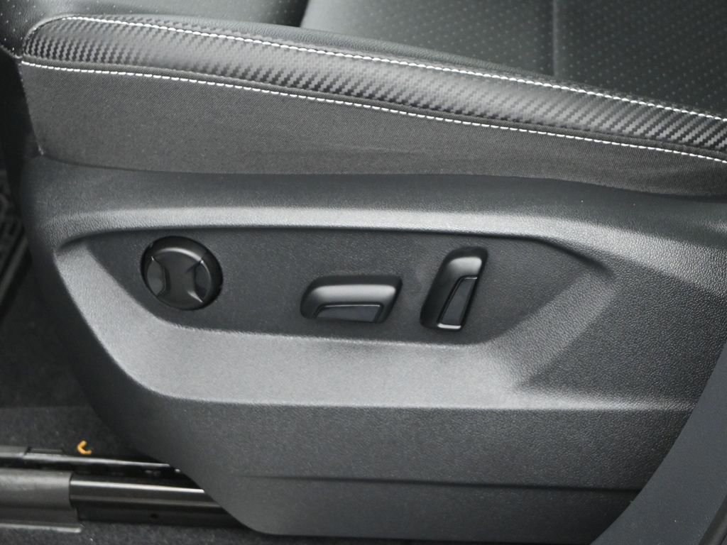 Used 2023 Volkswagen Atlas Cross Sport SE w/ Panoramic Sunroof Package image 37