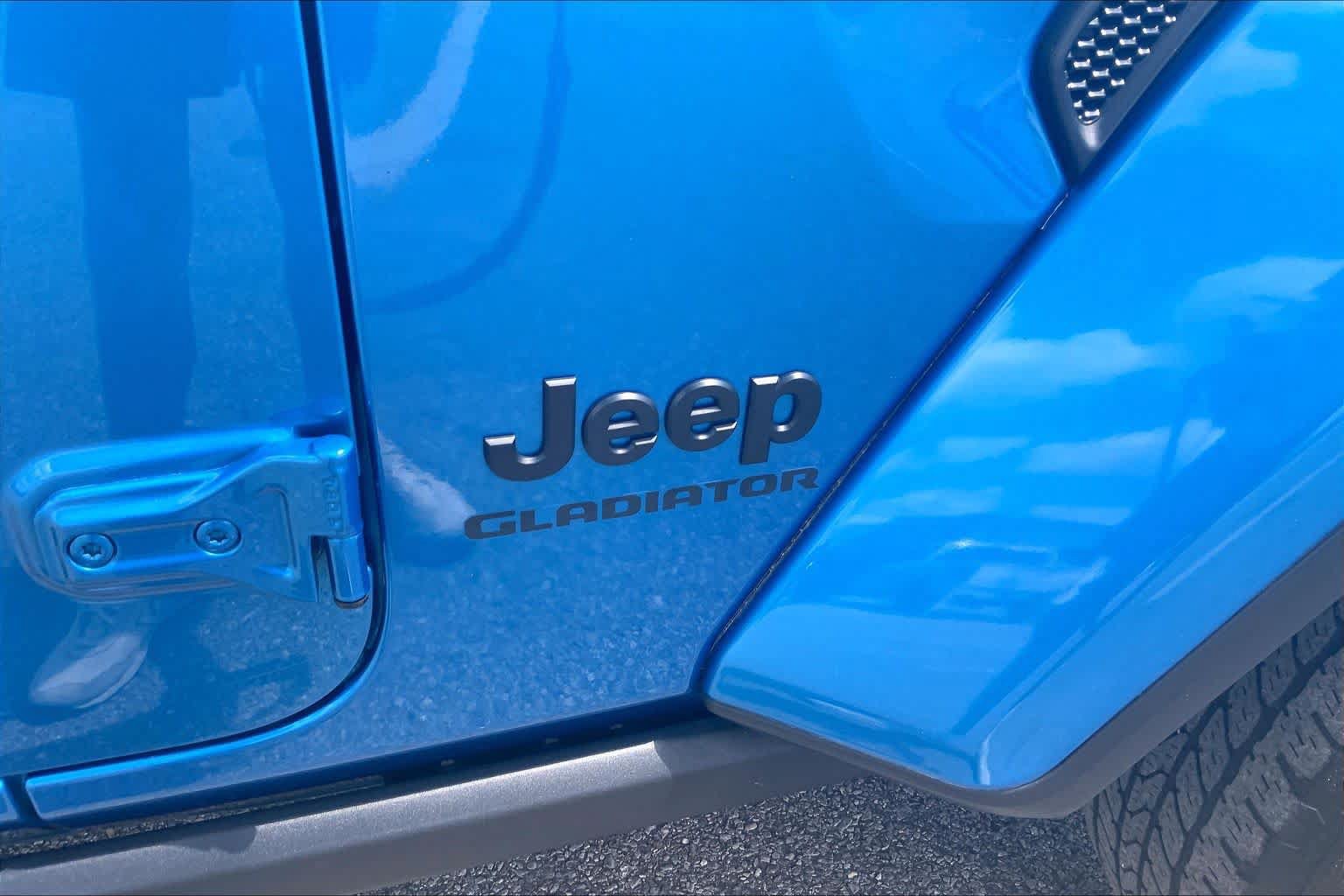 Used 2021 Jeep Gladiator Sport AWD/4WD image 31