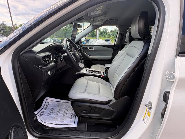 Certified 2021 Ford Explorer XLT w/ Equipment Group 202A AWD/4WD image 12