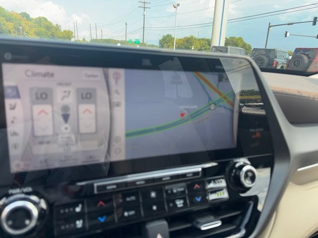 Used 2020 Toyota Highlander Limited AWD/4WD image 18