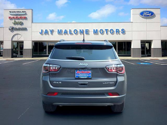 Used 2024 Jeep Compass Limited AWD/4WD image 2