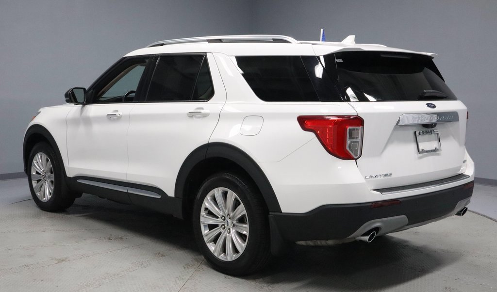 Certified 2022 Ford Explorer Limited w/ Hybrid Equipment Group 310A image 3