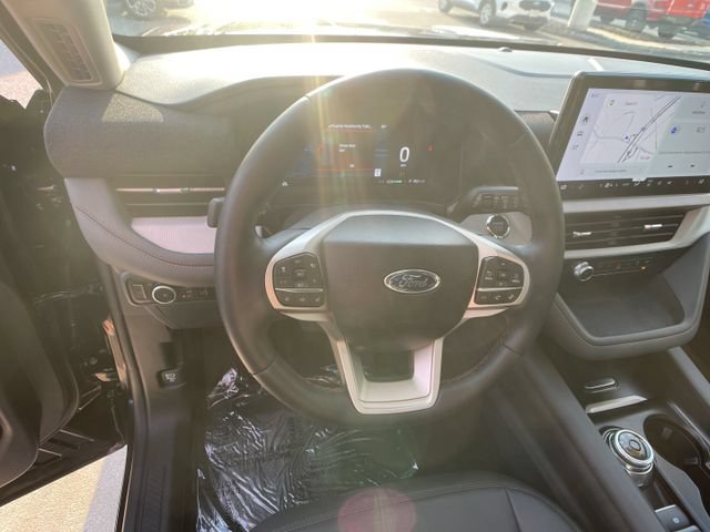 Certified 2025 Ford Explorer Active w/ Active Comfort Package AWD/4WD image 16