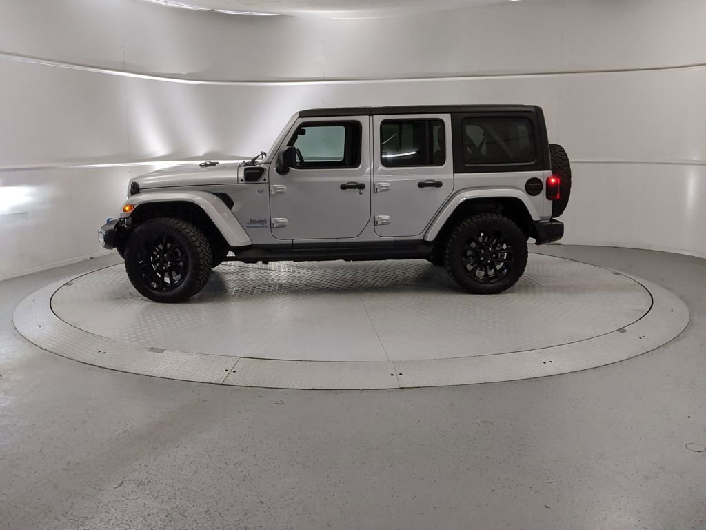 Used 2023 Jeep Wrangler Unlimited Sahara image 5