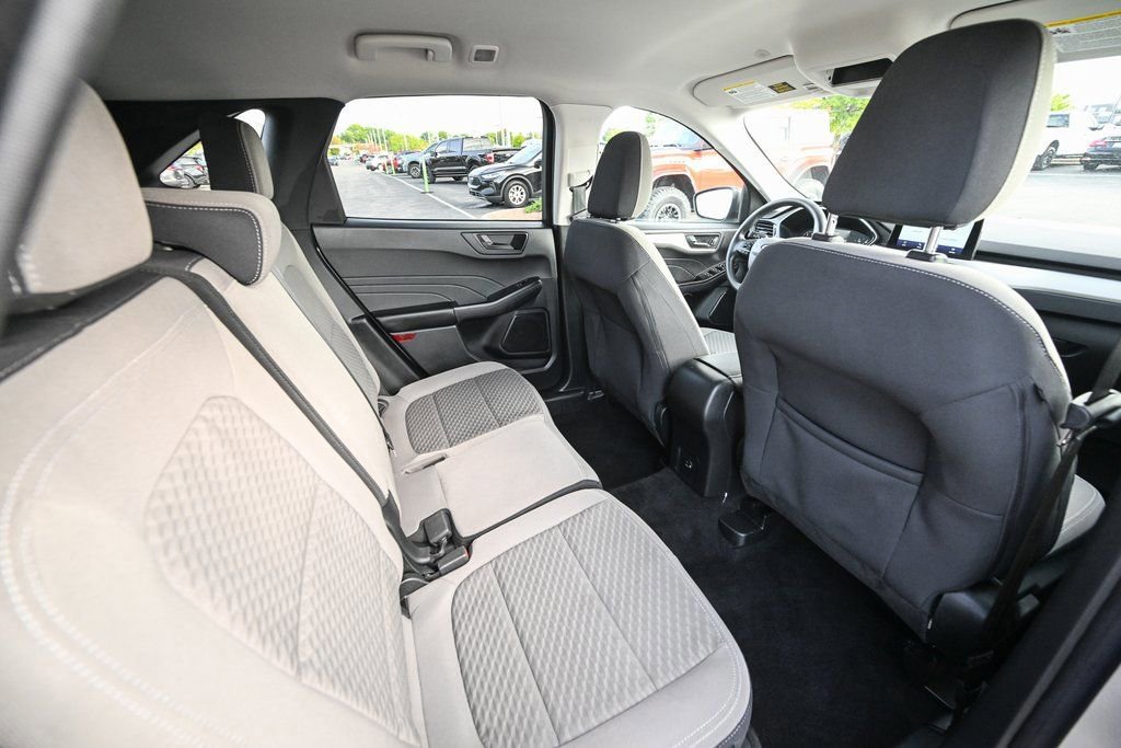 Certified 2022 Ford Escape SE image 30