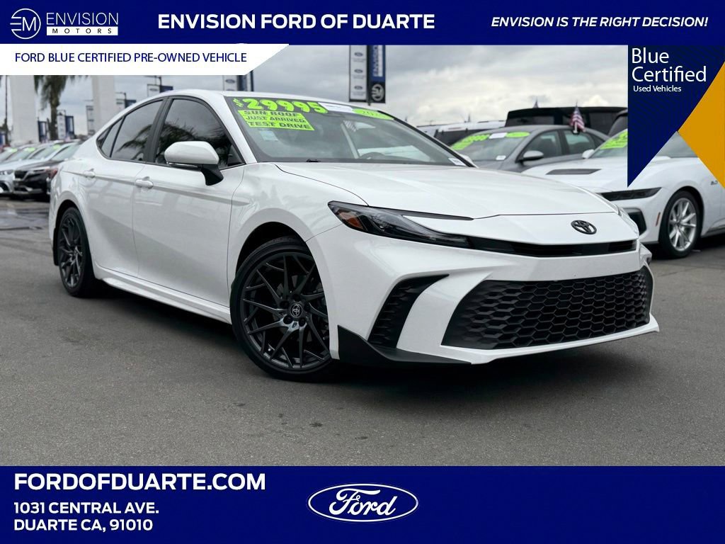 Used 2025 Toyota Camry SE w/ Convenience Package FWD image 1