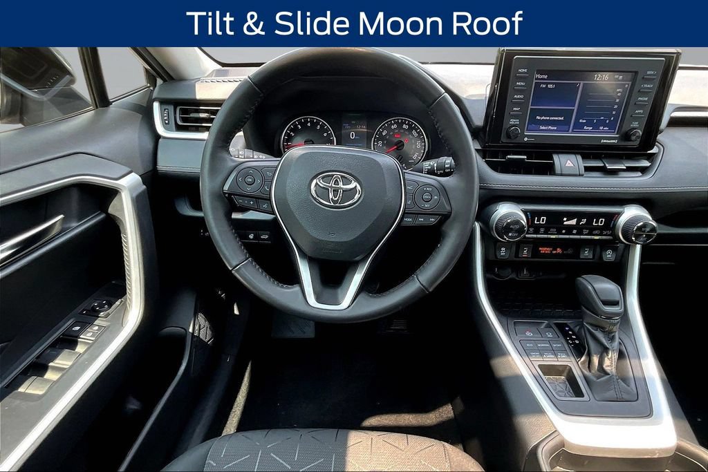 Used 2021 Toyota RAV4 XLE w/ Convenience Package AWD/4WD image 8