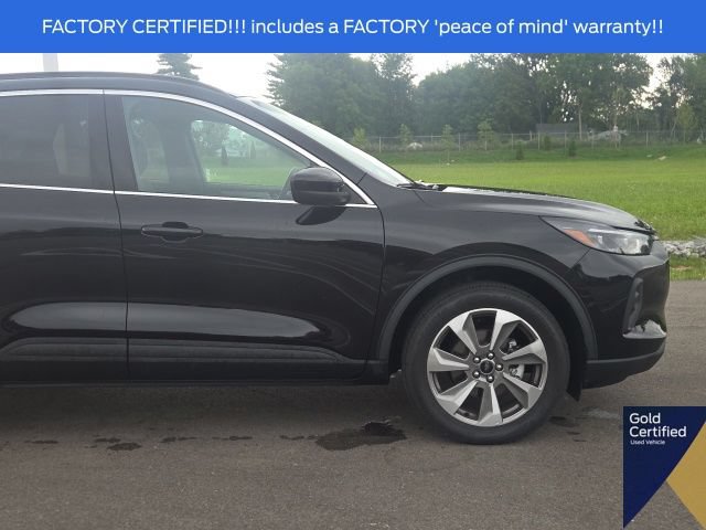 Certified 2025 Ford Escape Platinum AWD/4WD image 6