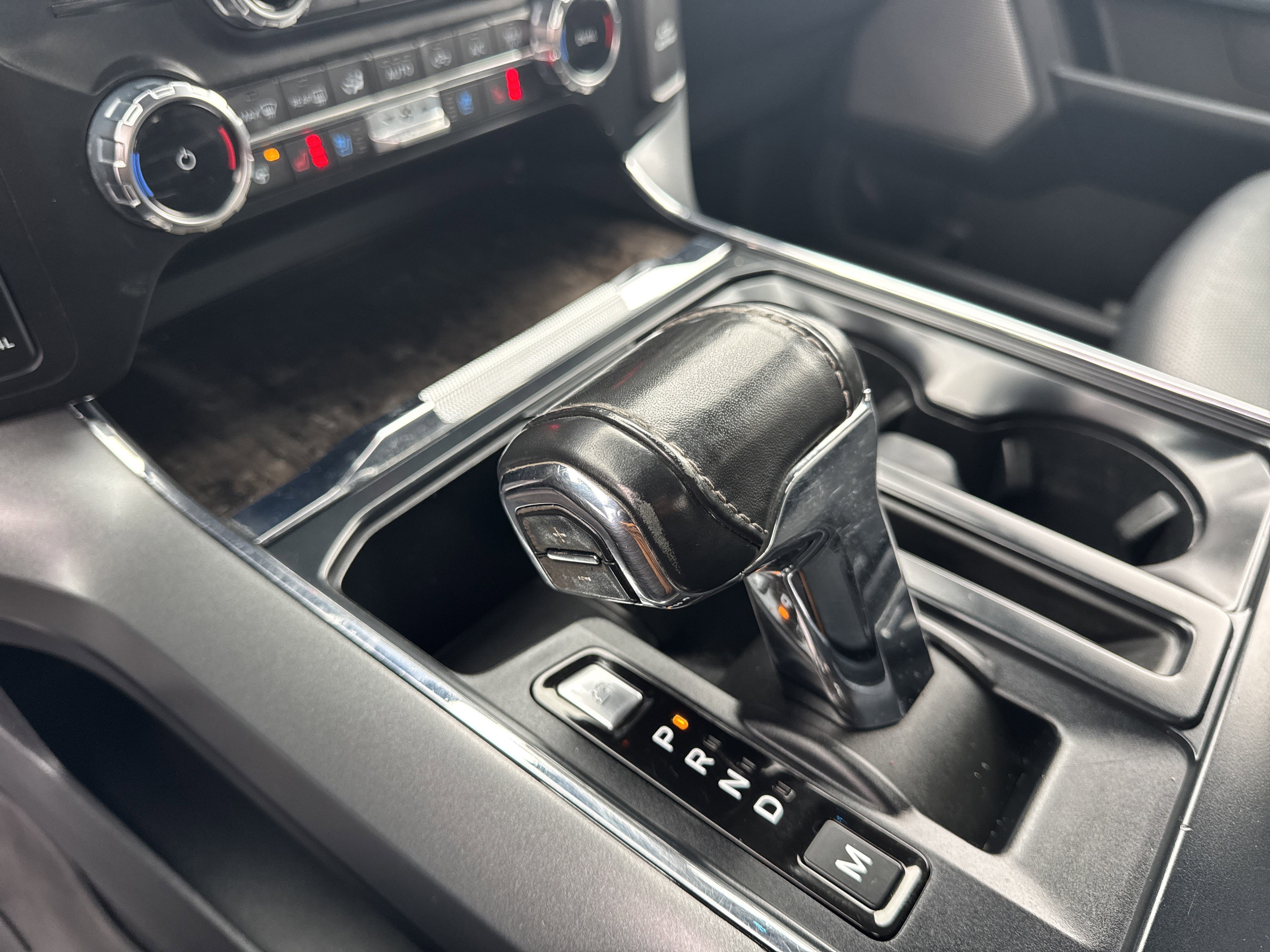 Certified 2022 Ford F150 Lariat w/ Equipment Group 502A High image 31