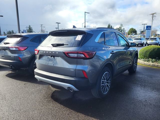 Certified 2024 Ford Escape SE image 3