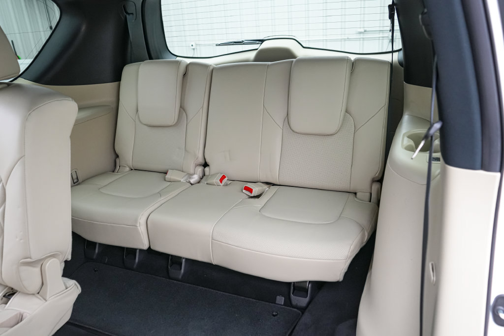 Used 2024 INFINITI QX80 Sensory w/ Cargo Package AWD/4WD image 22