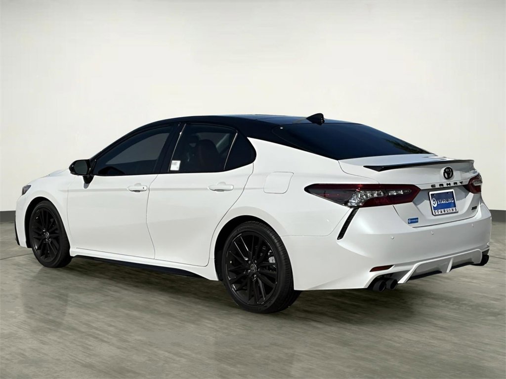 Used 2022 Toyota Camry XSE image 4