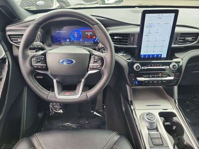 Certified 2023 Ford Explorer ST w/ Equipment Group 401A AWD/4WD image 4