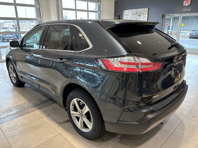Certified 2022 Ford Edge SEL w/ Convenience Package AWD/4WD image 5