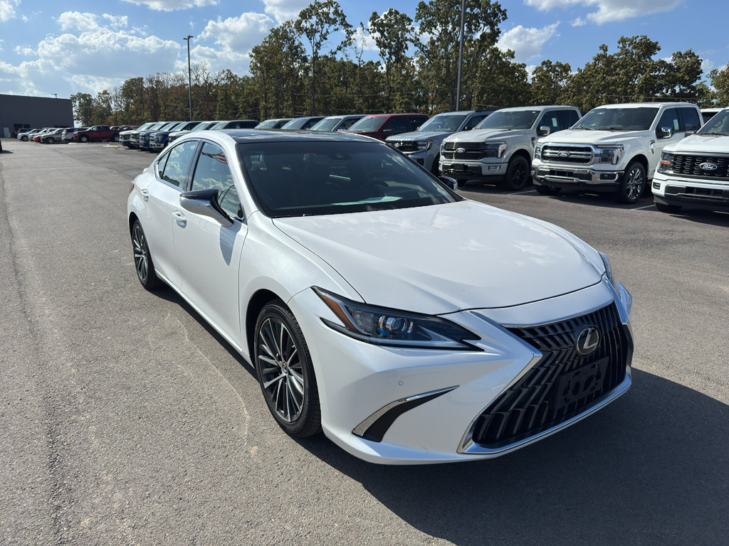 Used 2023 Lexus ES 350 w/ Accessory Package (Z1) FWD image 3