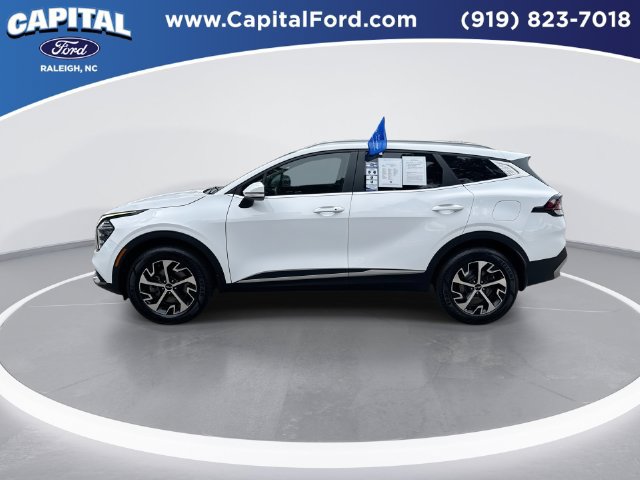 Used 2024 Kia Sportage EX AWD/4WD image 5