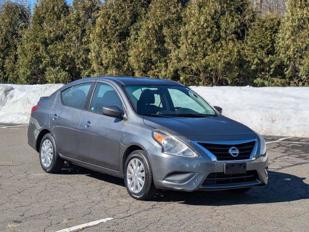 Used 2018 Nissan Versa SV image 7