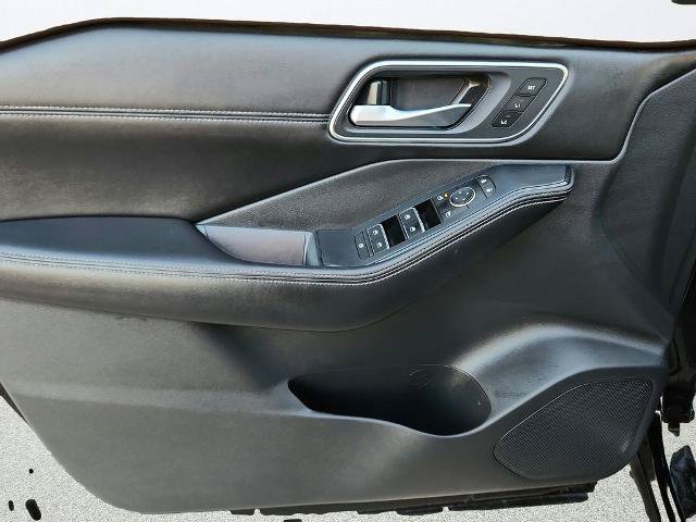 Used 2021 Nissan Rogue Platinum AWD/4WD image 17