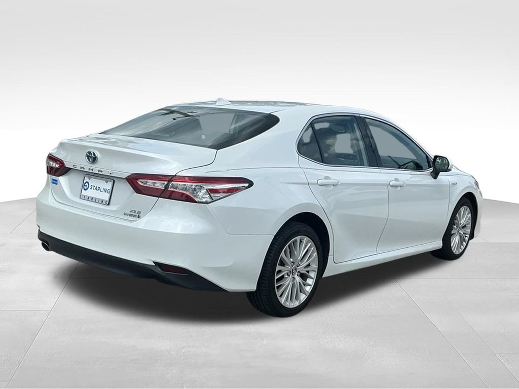 Used 2020 Toyota Camry XLE FWD image 11