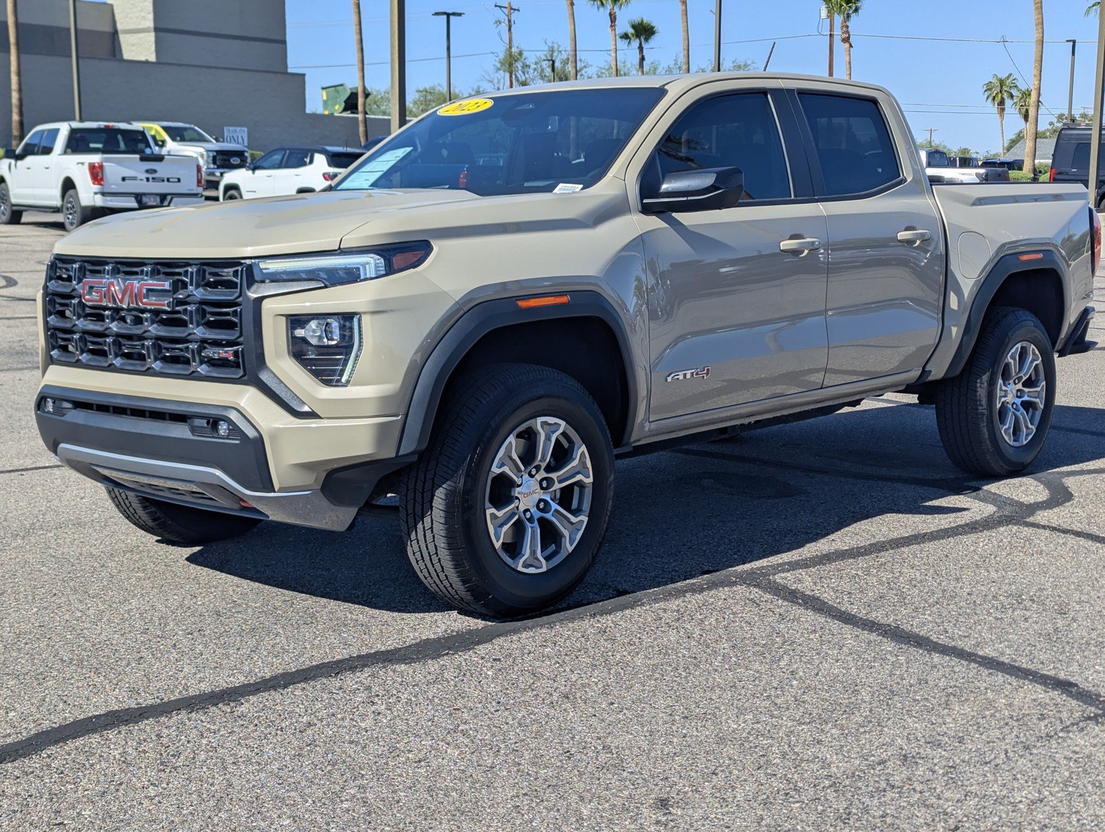 Used 2023 GMC Canyon AT4 w/ AT4 Premium Package AWD/4WD image 5