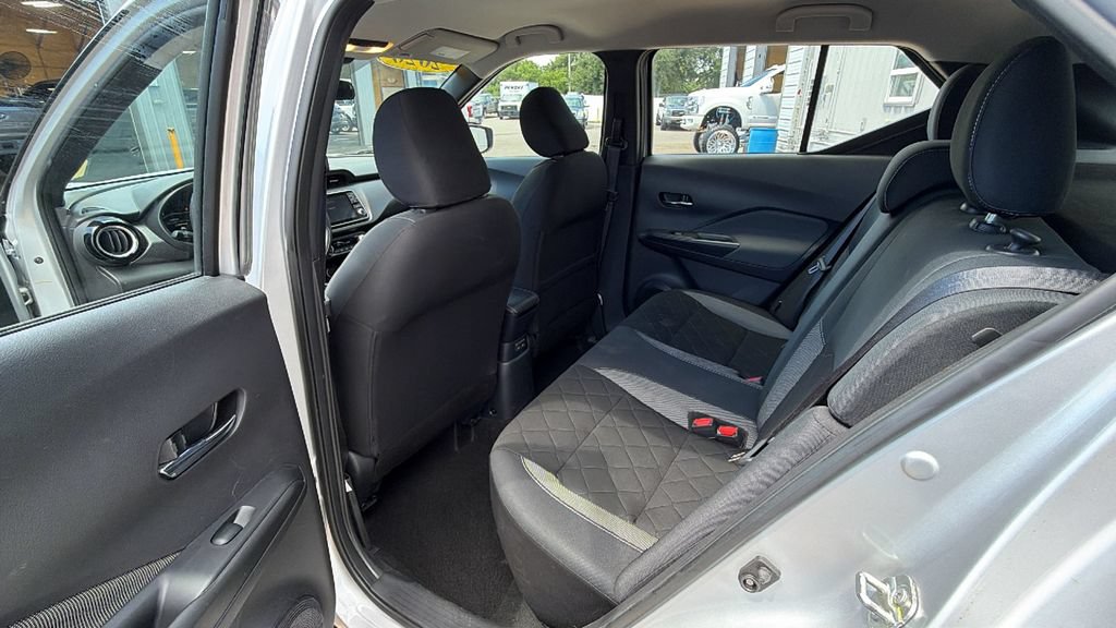 Used 2020 Nissan Kicks SV FWD image 24