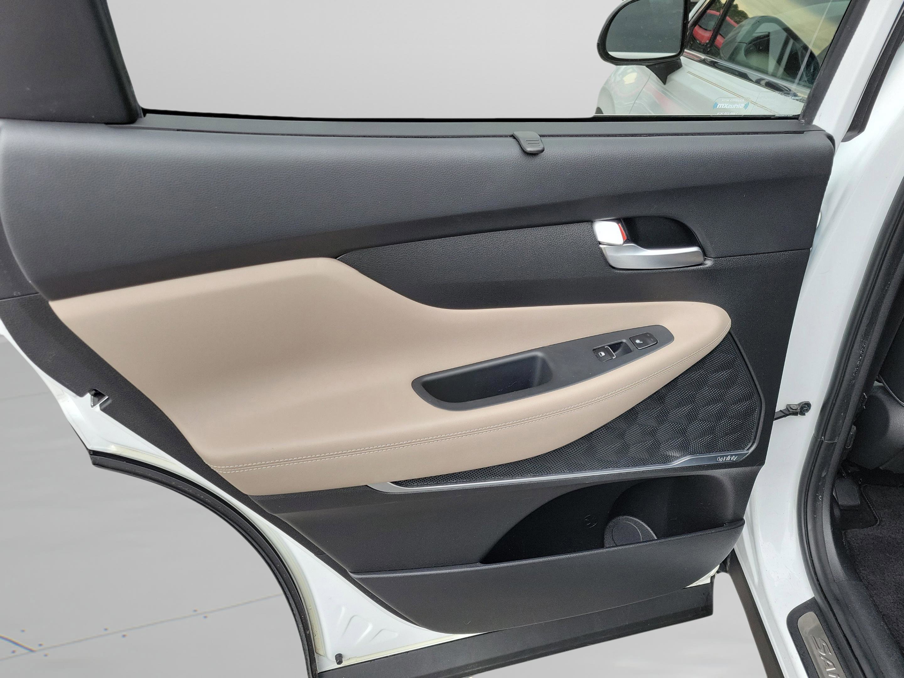 Used 2020 Hyundai Santa Fe Limited image 28