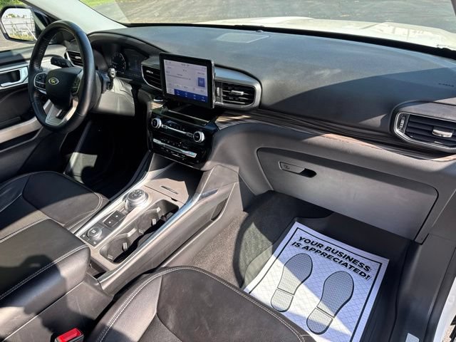 Certified 2023 Ford Explorer Limited w/ Equipment Group 301A AWD/4WD image 20