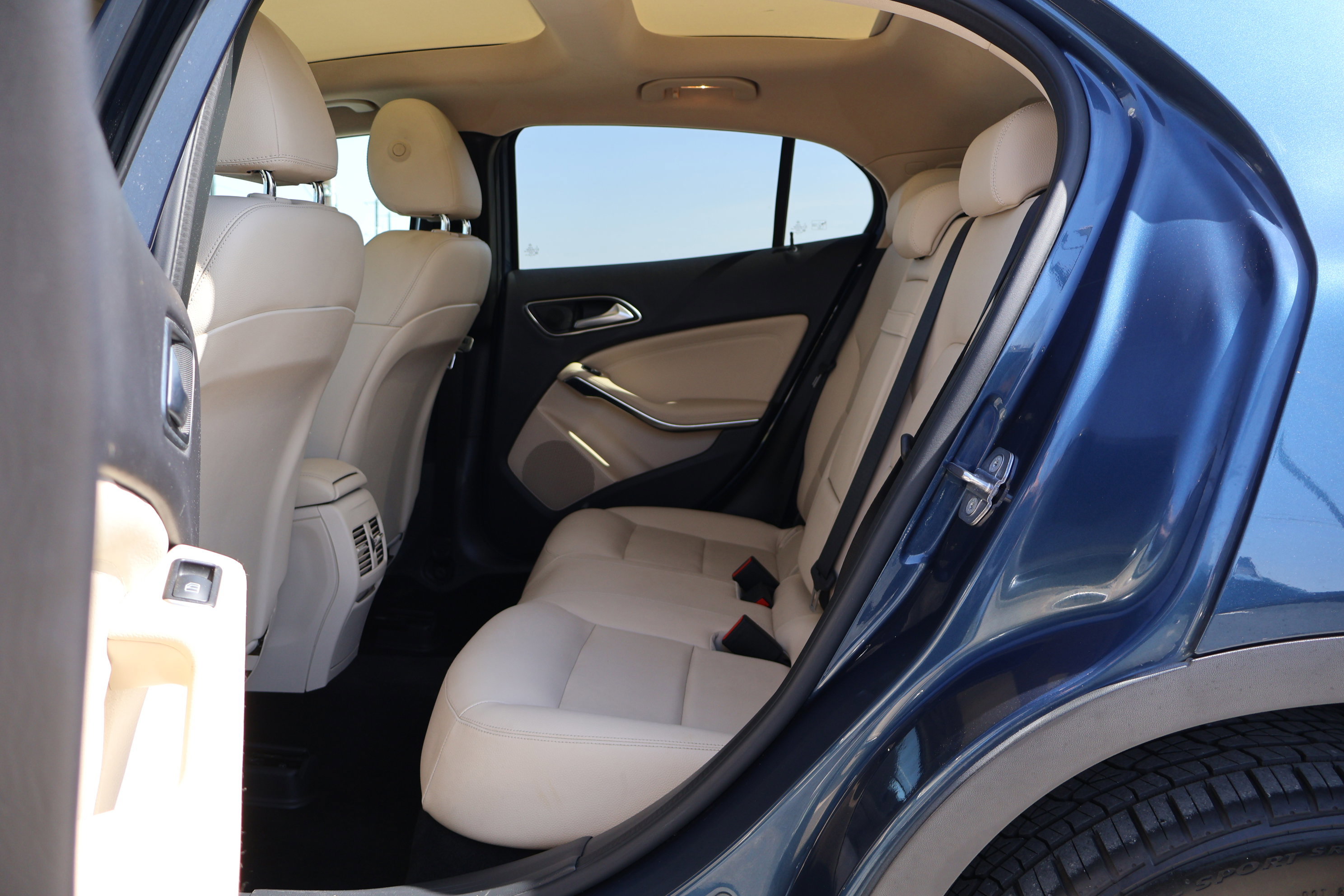 Used 2020 Mercedes-Benz GLA 250 4MATIC image 31