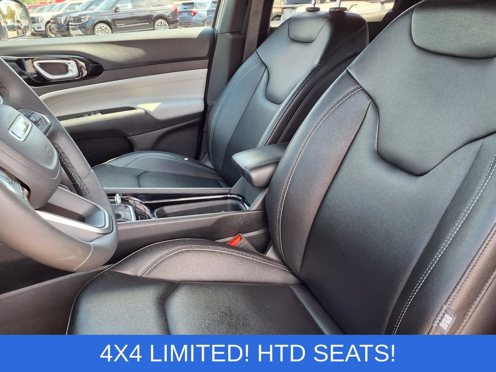 Used 2025 Jeep Compass Limited AWD/4WD image 3