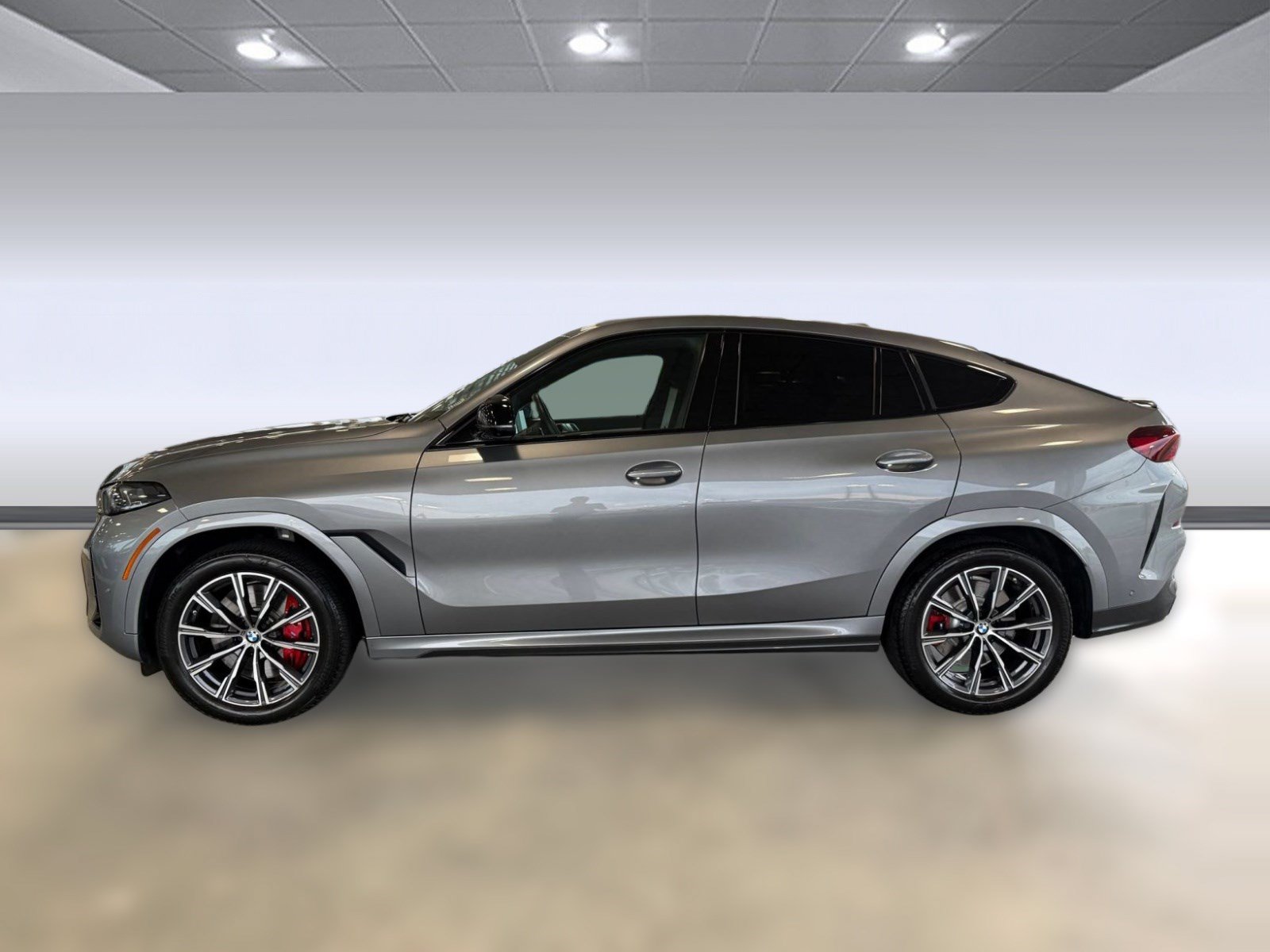 Used 2024 BMW X6 M60i AWD/4WD image 2