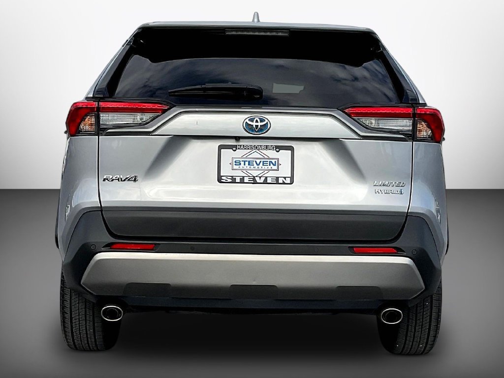Used 2022 Toyota RAV4 Limited AWD/4WD image 5