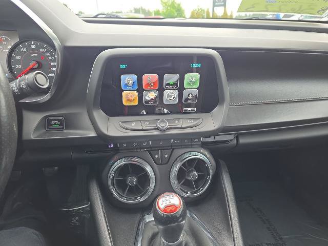 Used 2018 Chevrolet Camaro SS RWD image 27