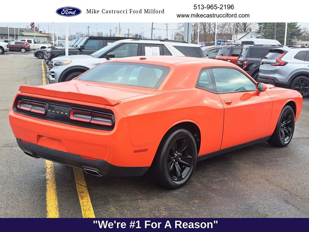 Used 2021 Dodge Challenger SXT w/ Driver Convenience Group image 4