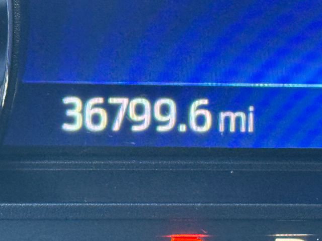 Certified 2022 Ford Explorer XLT w/ Equipment Group 202A image 17