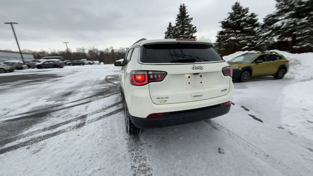 Used 2018 Jeep Compass Latitude w/ Popular Equipment Group image 8